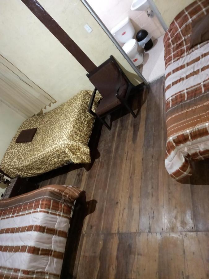 Montano Camping & Hostel Baños Eksteriør billede