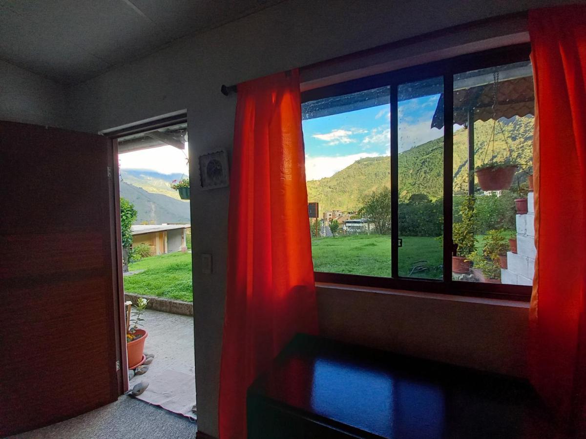 Montano Camping & Hostel Baños Eksteriør billede