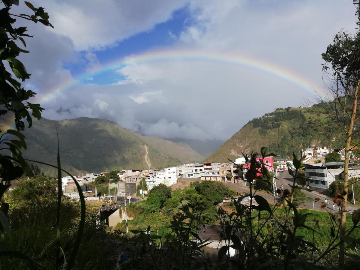 Montano Camping & Hostel Baños Eksteriør billede