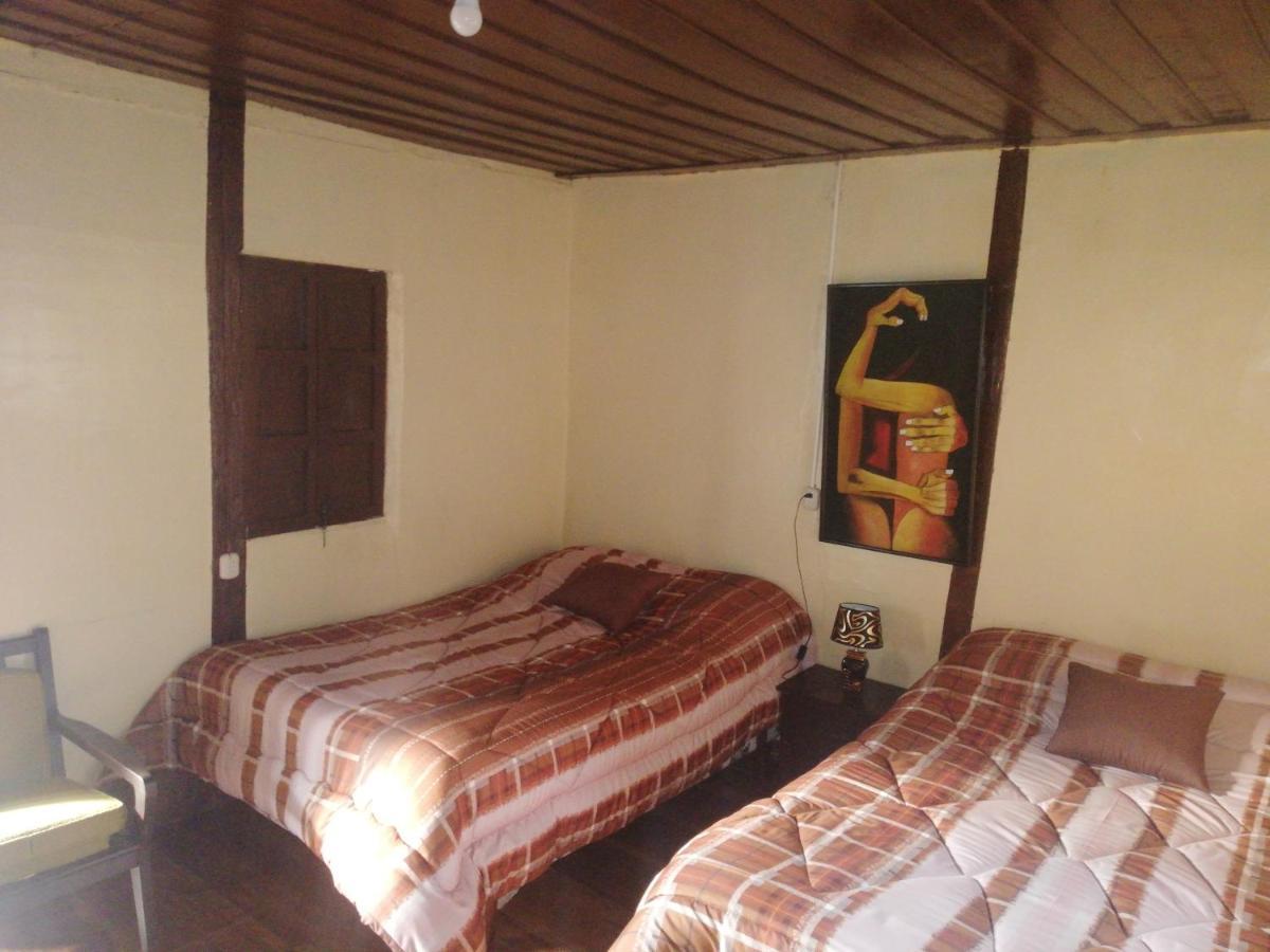Montano Camping & Hostel Baños Eksteriør billede